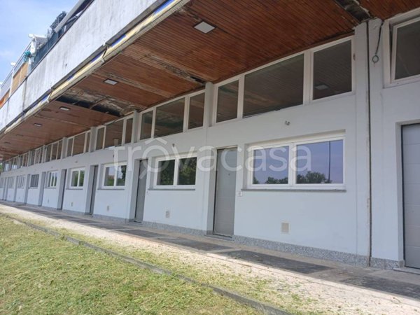 appartamento in vendita a Milano in zona Barona