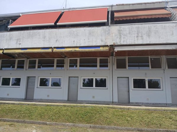 appartamento in vendita a Milano in zona Famagosta