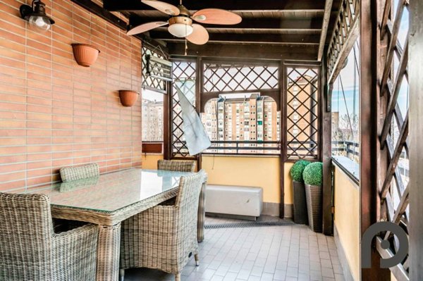 appartamento in vendita a Milano in zona Famagosta