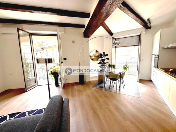 appartamento in vendita a Milano in zona Sant'Ambrogio