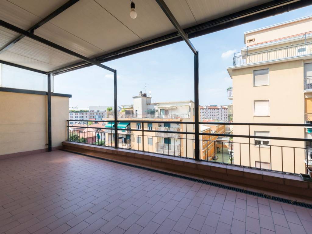 appartamento in vendita a Milano in zona Città Studi