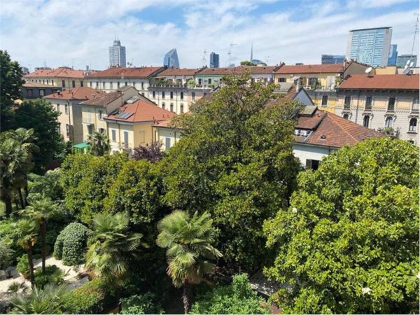 appartamento in vendita a Milano in zona Centro Direzionale