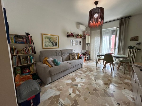 appartamento in vendita a Milano in zona Lorenteggio