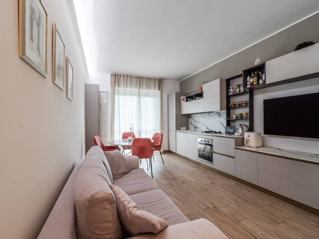 appartamento in vendita a Milano in zona Vigentino
