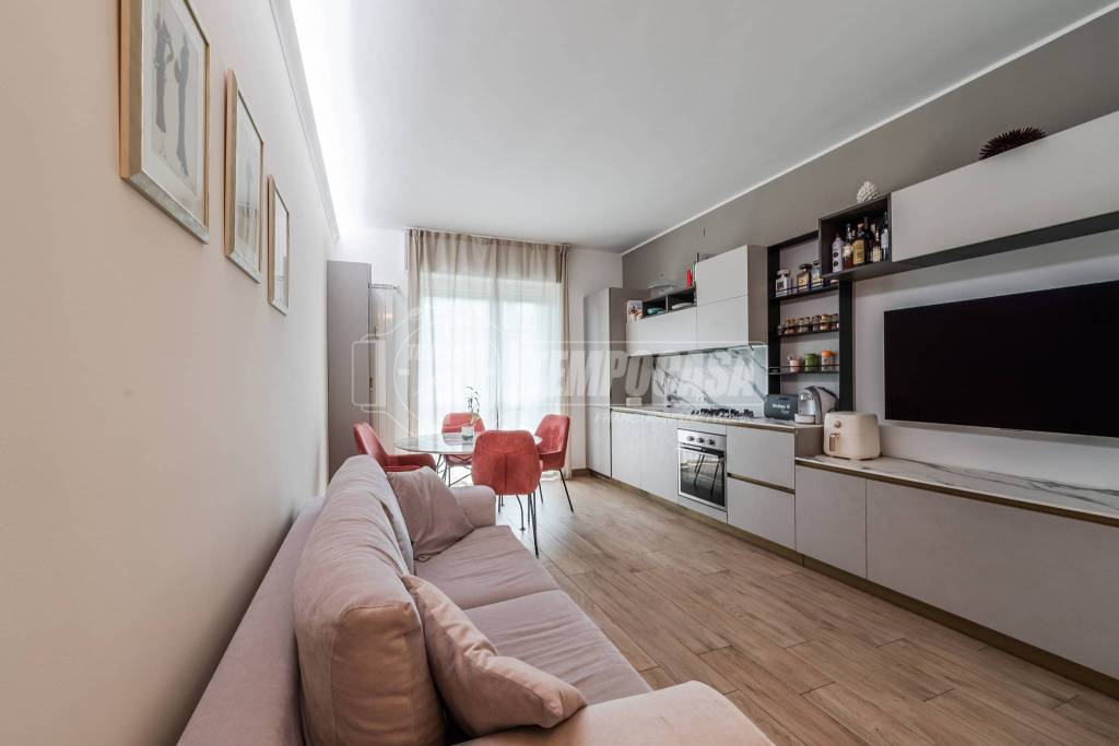 appartamento in vendita a Milano in zona Vigentino