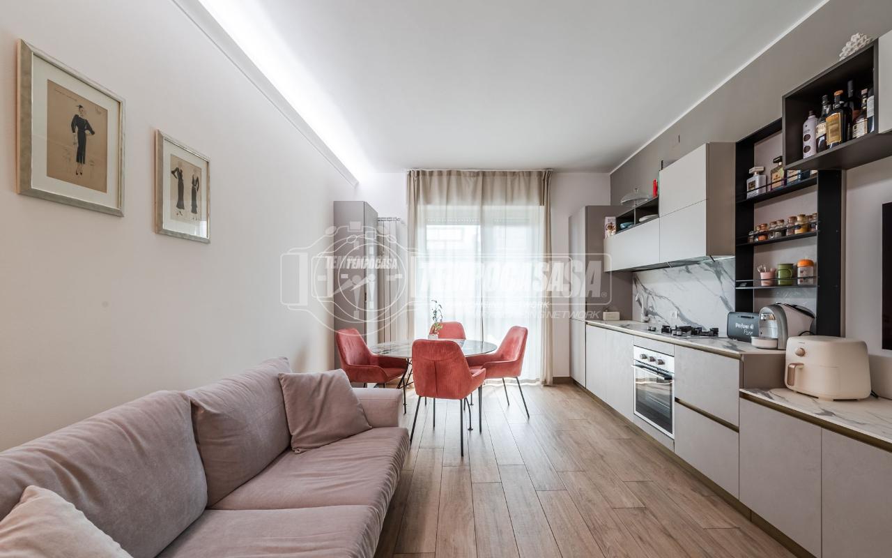 appartamento in vendita a Milano in zona Vigentino
