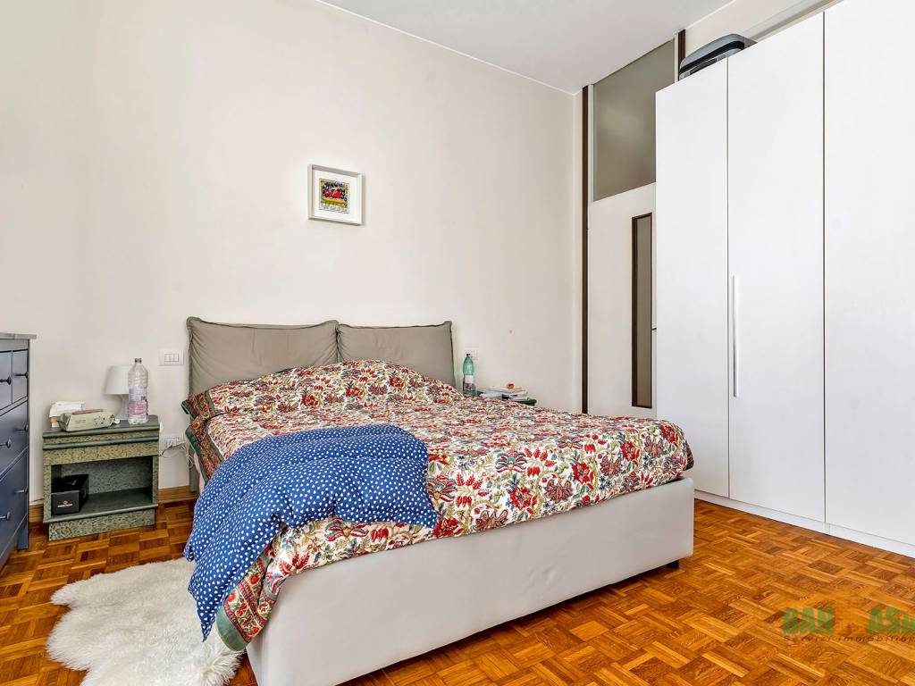 appartamento in vendita a Milano in zona Porta Ticinese