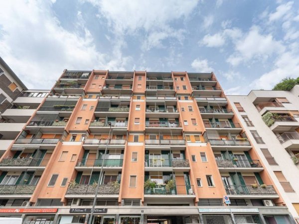 appartamento in vendita a Milano in zona Vigentino