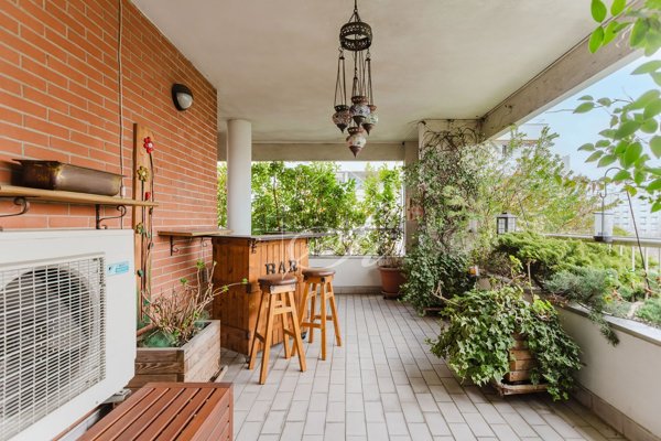 appartamento in vendita a Milano in zona Quarto Oggiaro