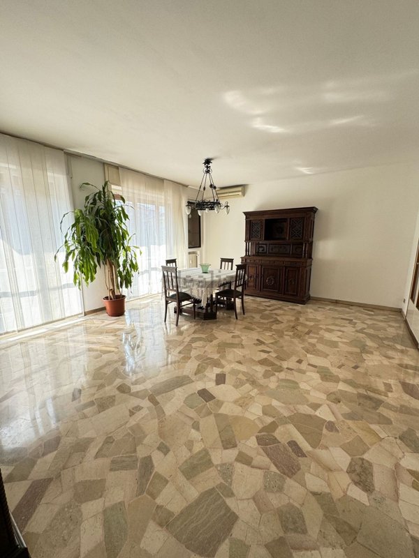 appartamento in vendita a Milano in zona San Vittore