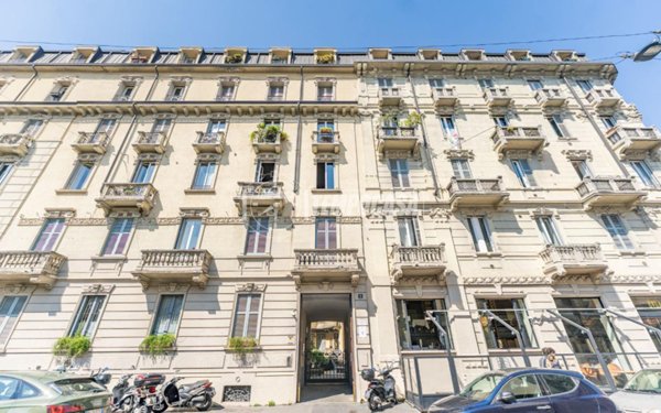 appartamento in vendita a Milano in zona Isola