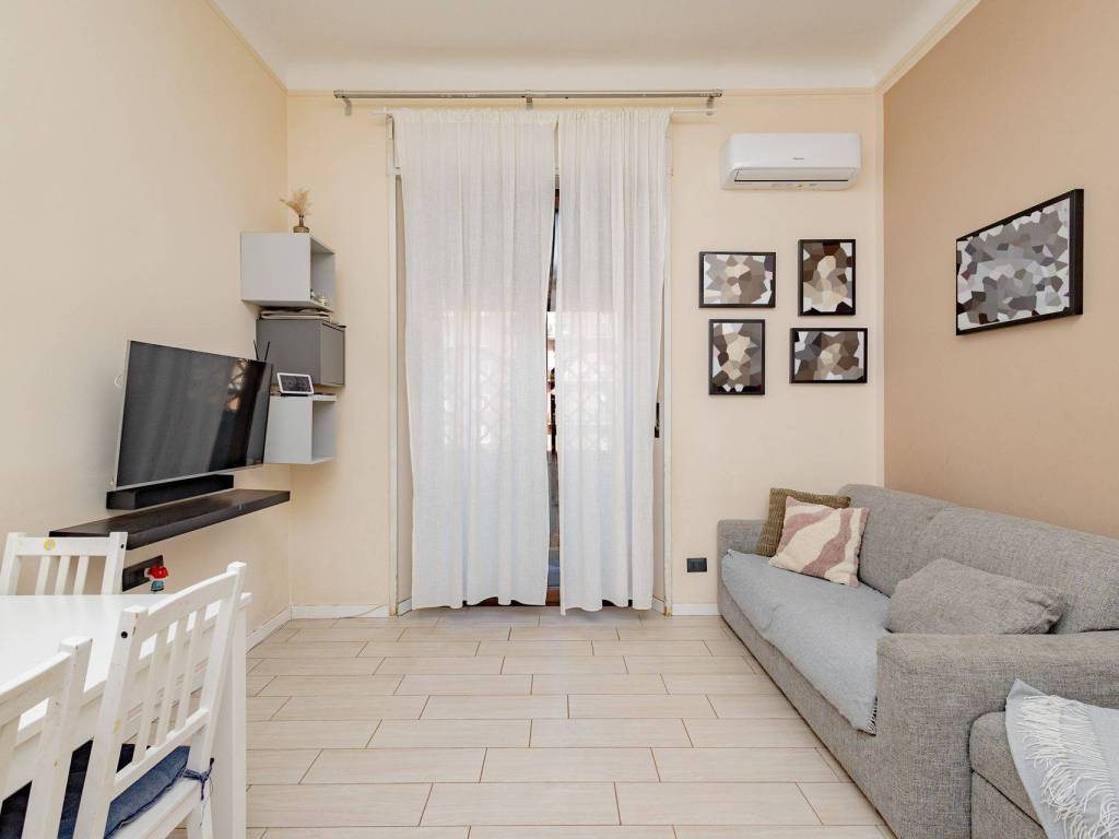 appartamento in vendita a Milano in zona Cagnola