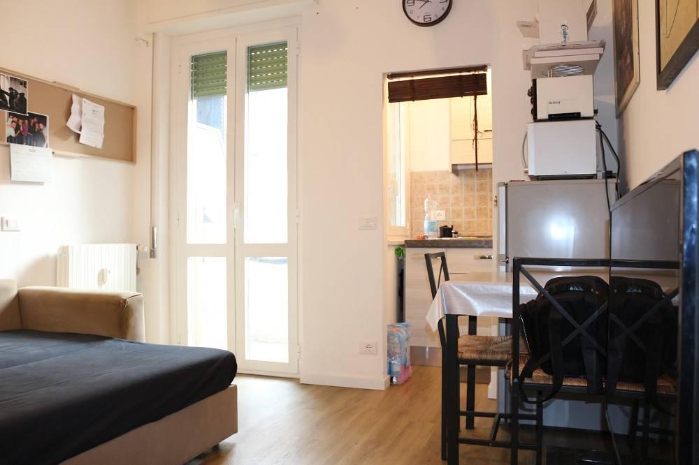 appartamento in vendita a Milano in zona Casoretto
