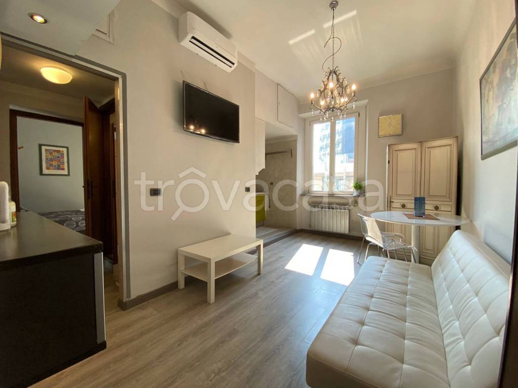 appartamento in vendita a Milano in zona Isola