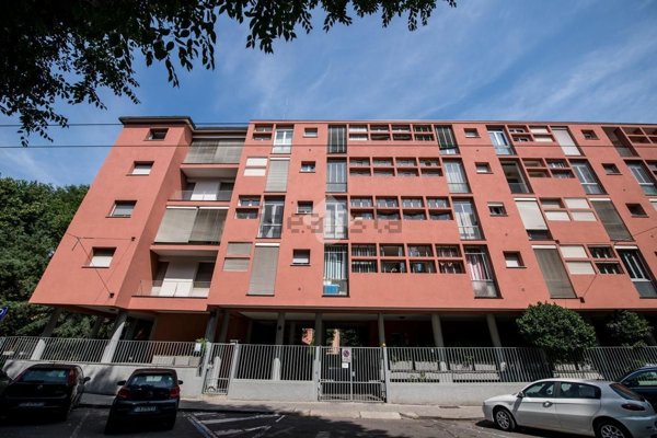 appartamento in vendita a Milano in zona Corvetto