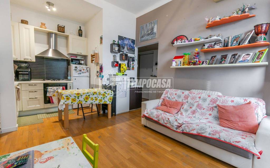 appartamento in vendita a Milano in zona Dergano