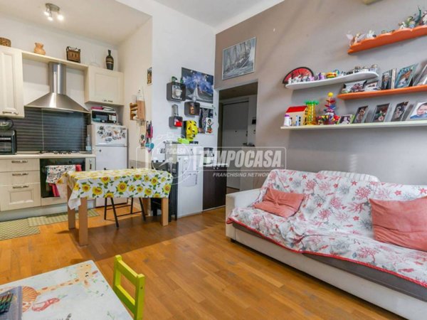 appartamento in vendita a Milano in zona Dergano