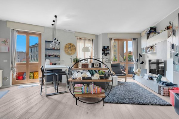 appartamento in vendita a Milano in zona Piazzale Lodi