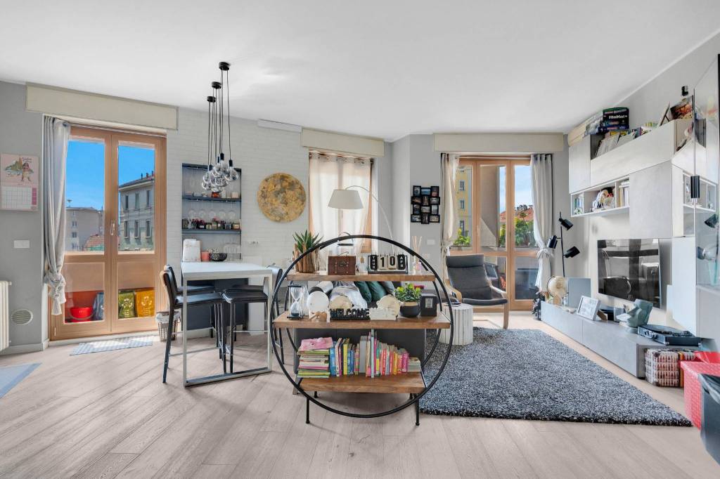 appartamento in vendita a Milano in zona Piazzale Lodi