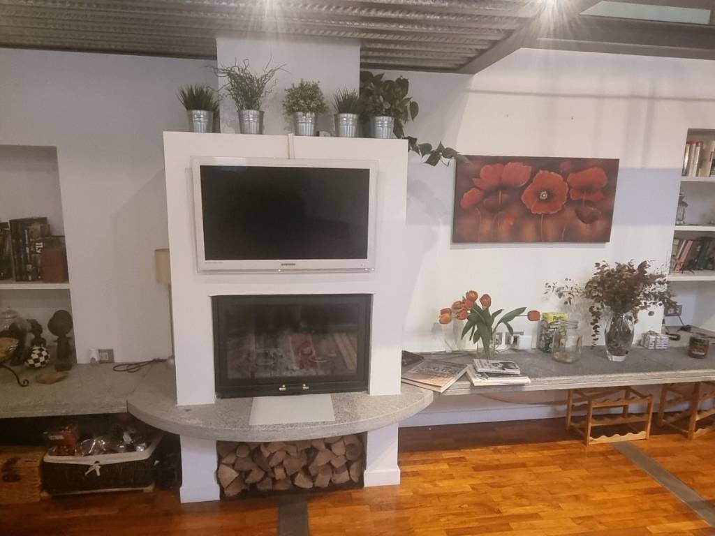 appartamento in vendita a Milano in zona Porta Garibaldi