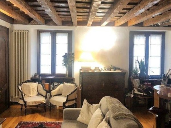 appartamento in vendita a Milano in zona Guastalla