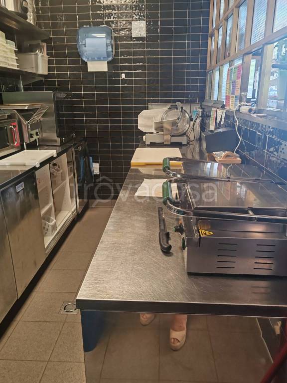 negozio in vendita a Milano in zona Maciachini