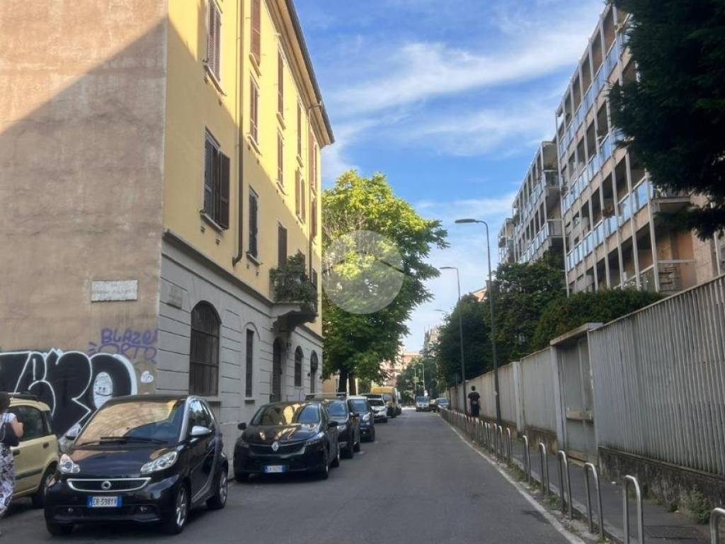 appartamento in vendita a Milano in zona Vigentino