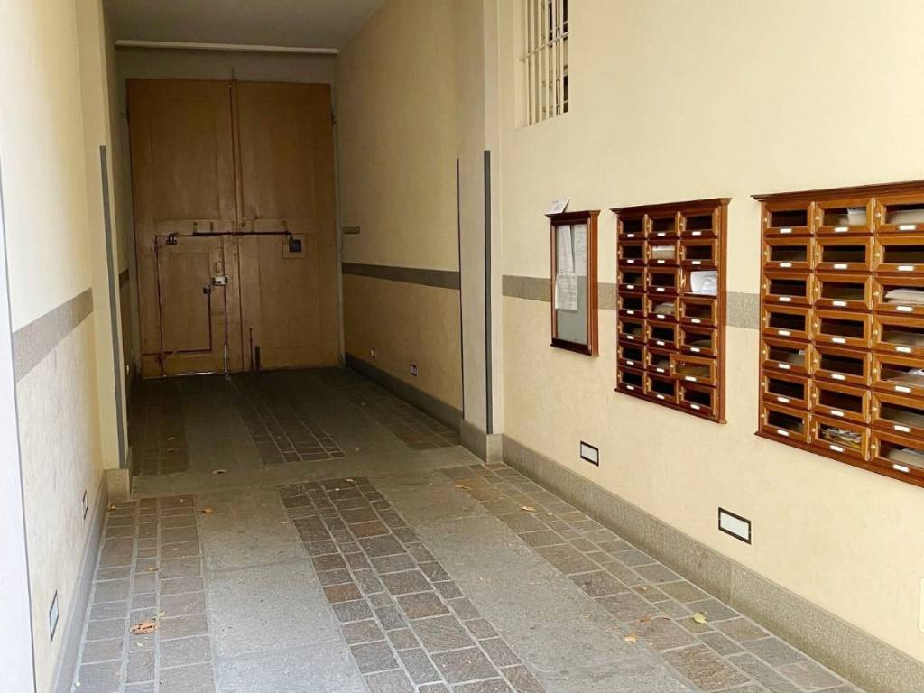 appartamento in vendita a Milano in zona Porta Romana