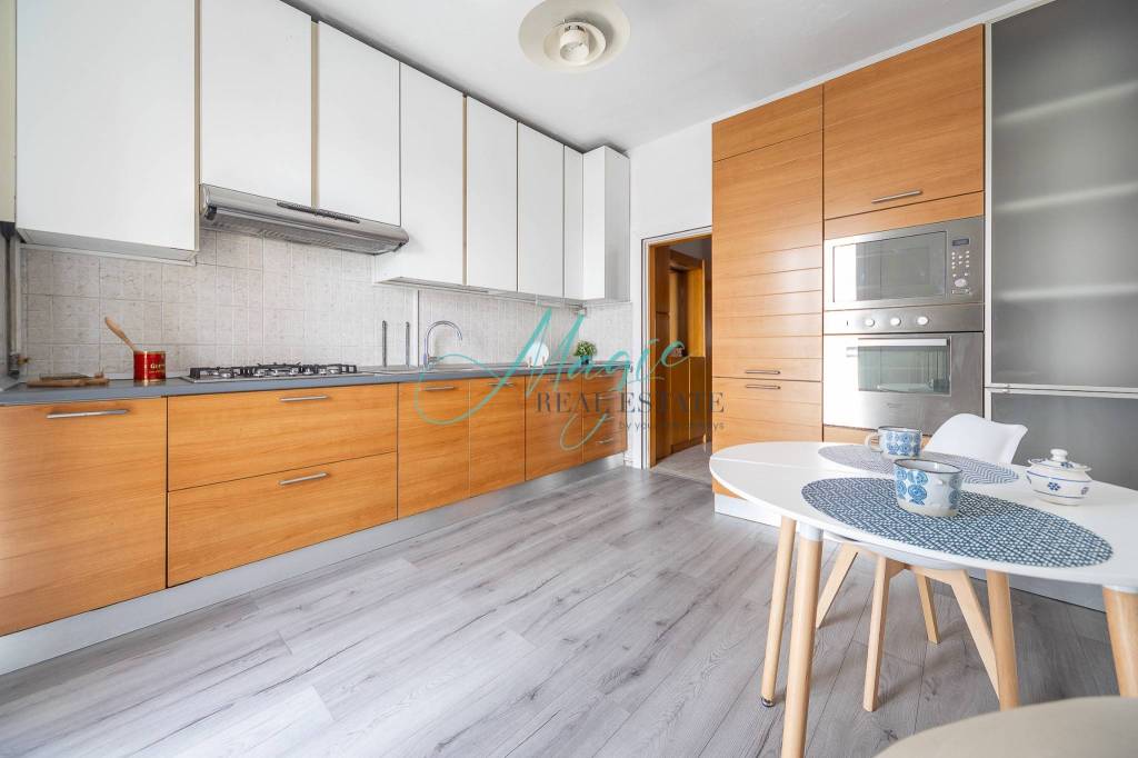 appartamento in vendita a Milano in zona Gallaratese