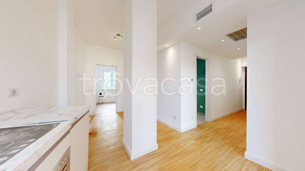 appartamento in vendita a Milano in zona Loreto