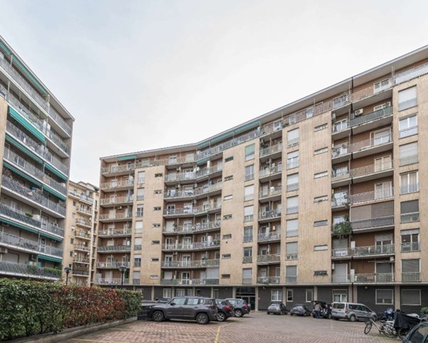 appartamento in vendita a Milano in zona Loreto