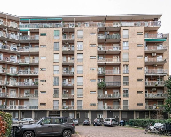 appartamento in vendita a Milano in zona Loreto