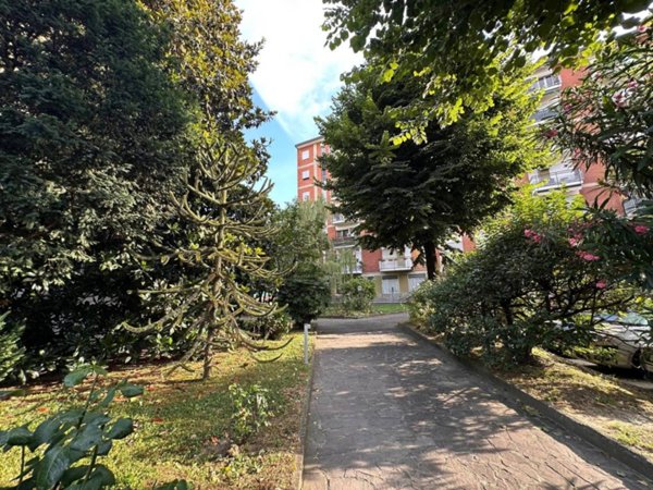 appartamento in vendita a Milano in zona Monluè