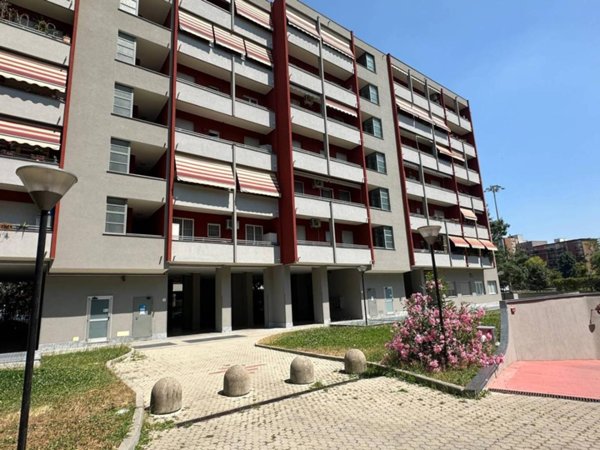appartamento in vendita a Milano in zona Barona