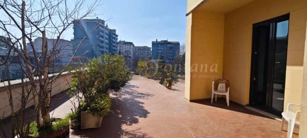 appartamento in vendita a Milano in zona Il Portello