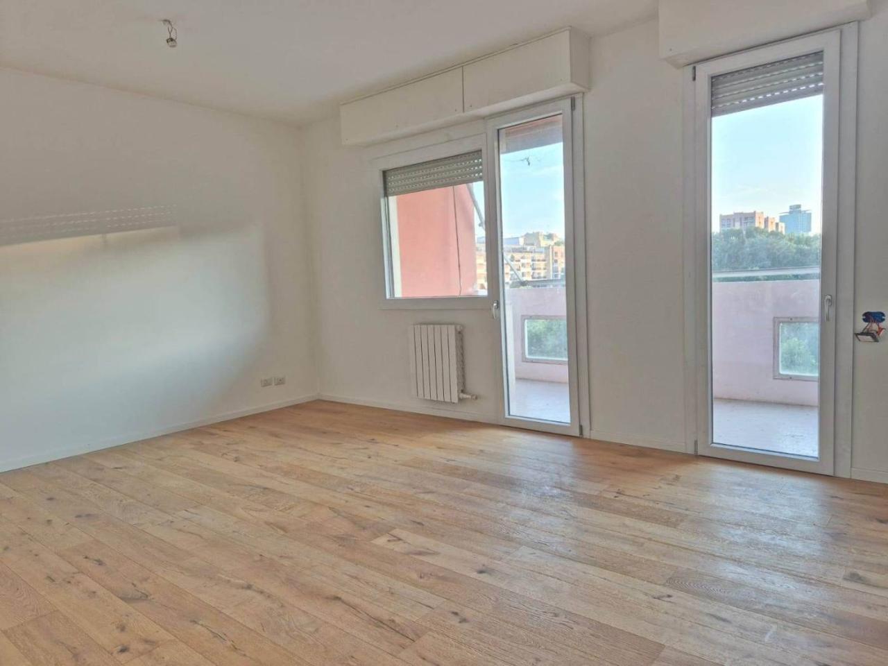 appartamento in vendita a Milano in zona Quarto Oggiaro