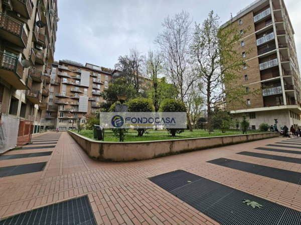 appartamento in vendita a Milano in zona Solari