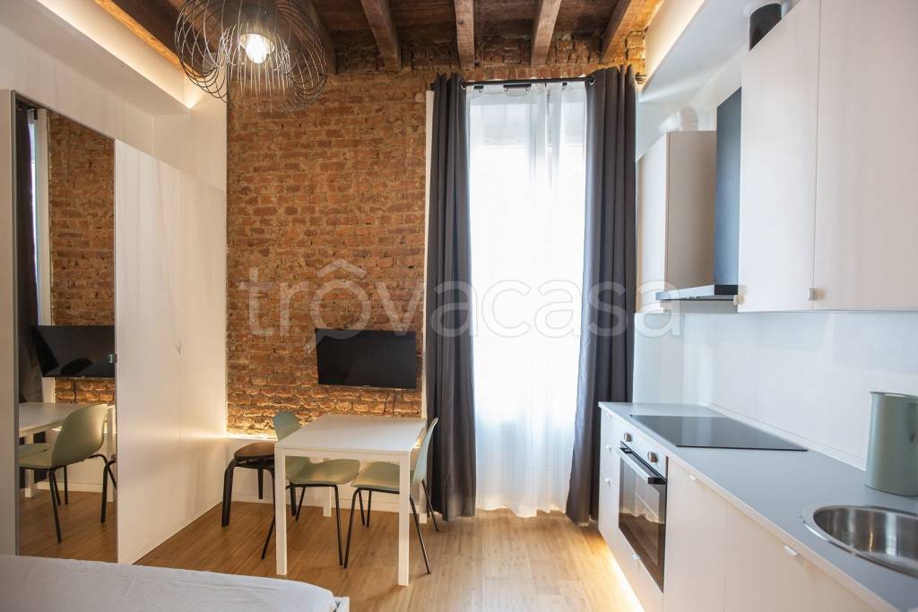 appartamento in vendita a Milano in zona Loreto