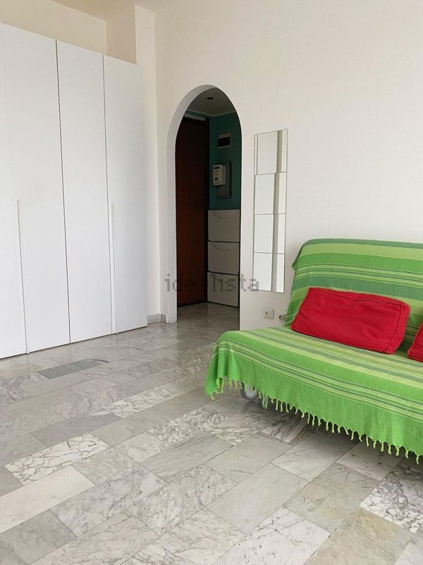 appartamento in vendita a Milano in zona Affori