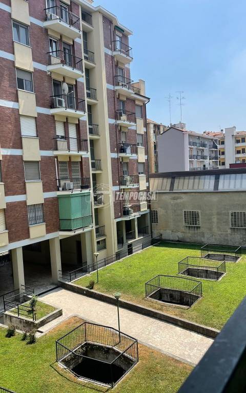 appartamento in vendita a Milano in zona Piazzale Lodi