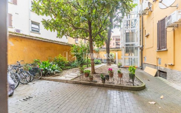 appartamento in vendita a Milano in zona Isola