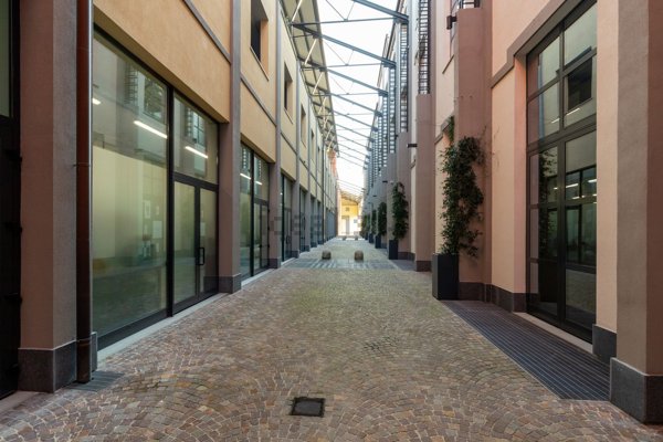 appartamento in vendita a Milano in zona Gratosoglio