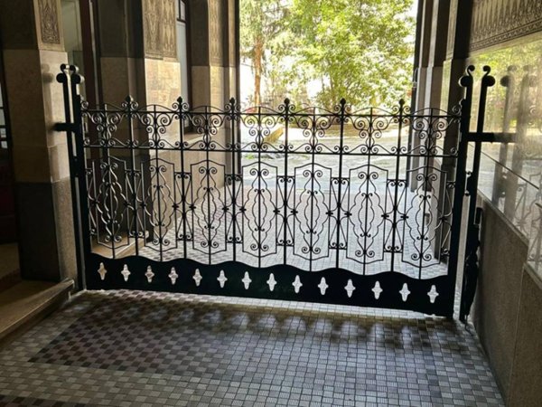 appartamento in vendita a Milano in zona Vigentino