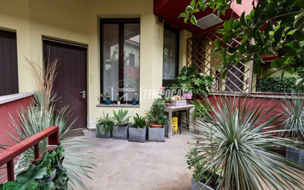 appartamento in vendita a Milano in zona Gorla