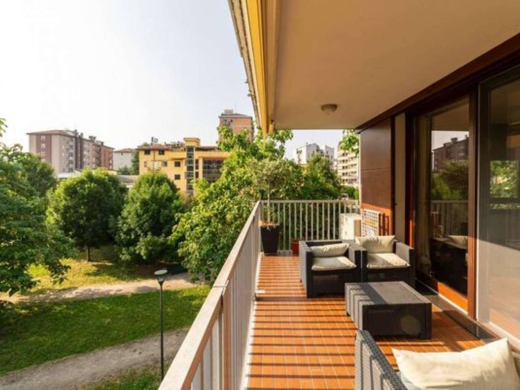 appartamento in vendita a Milano in zona Corvetto