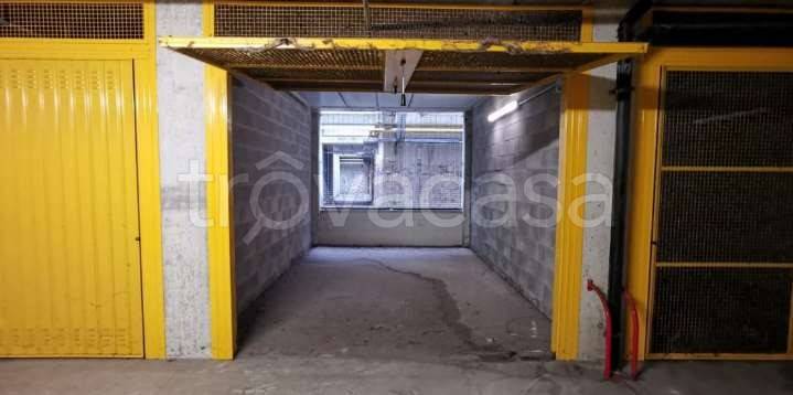 appartamento in vendita a Milano in zona Dergano