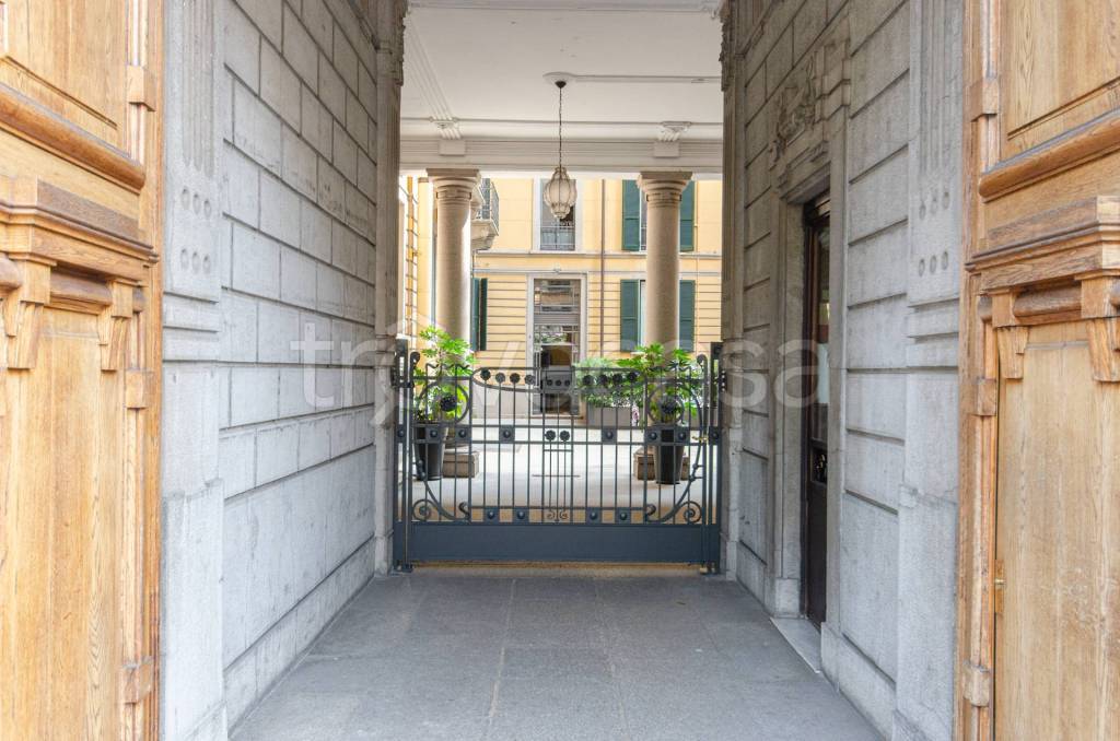 ufficio in vendita a Milano