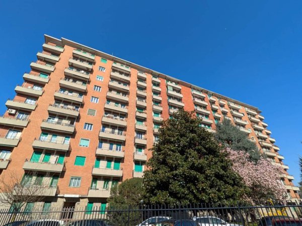 appartamento in vendita a Milano in zona QT8