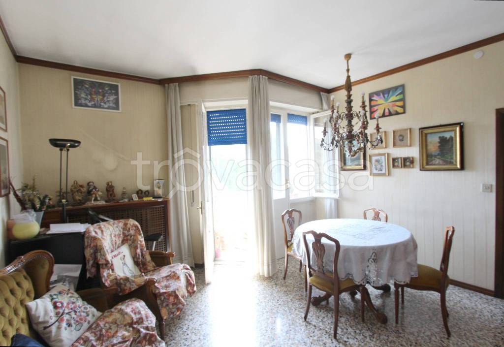 appartamento in vendita a Milano in zona Forlanini