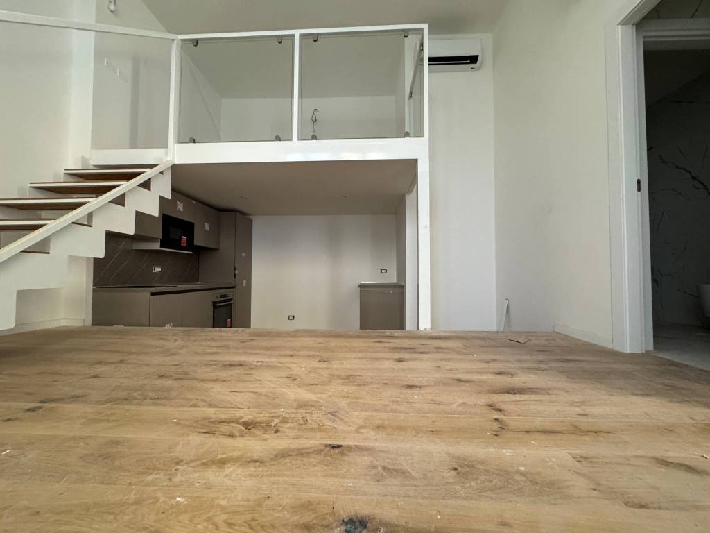 appartamento in vendita a Milano in zona Piazzale Lodi